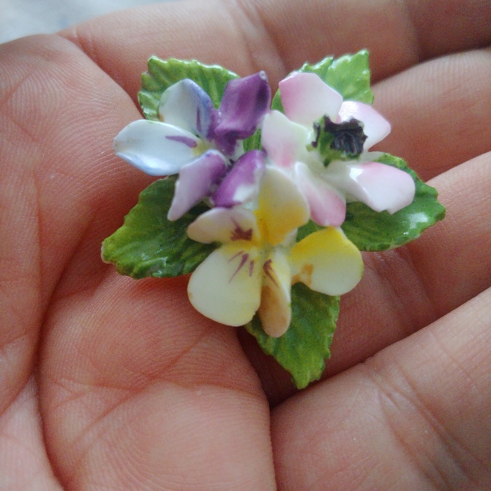 Vintage English porcelain brooch